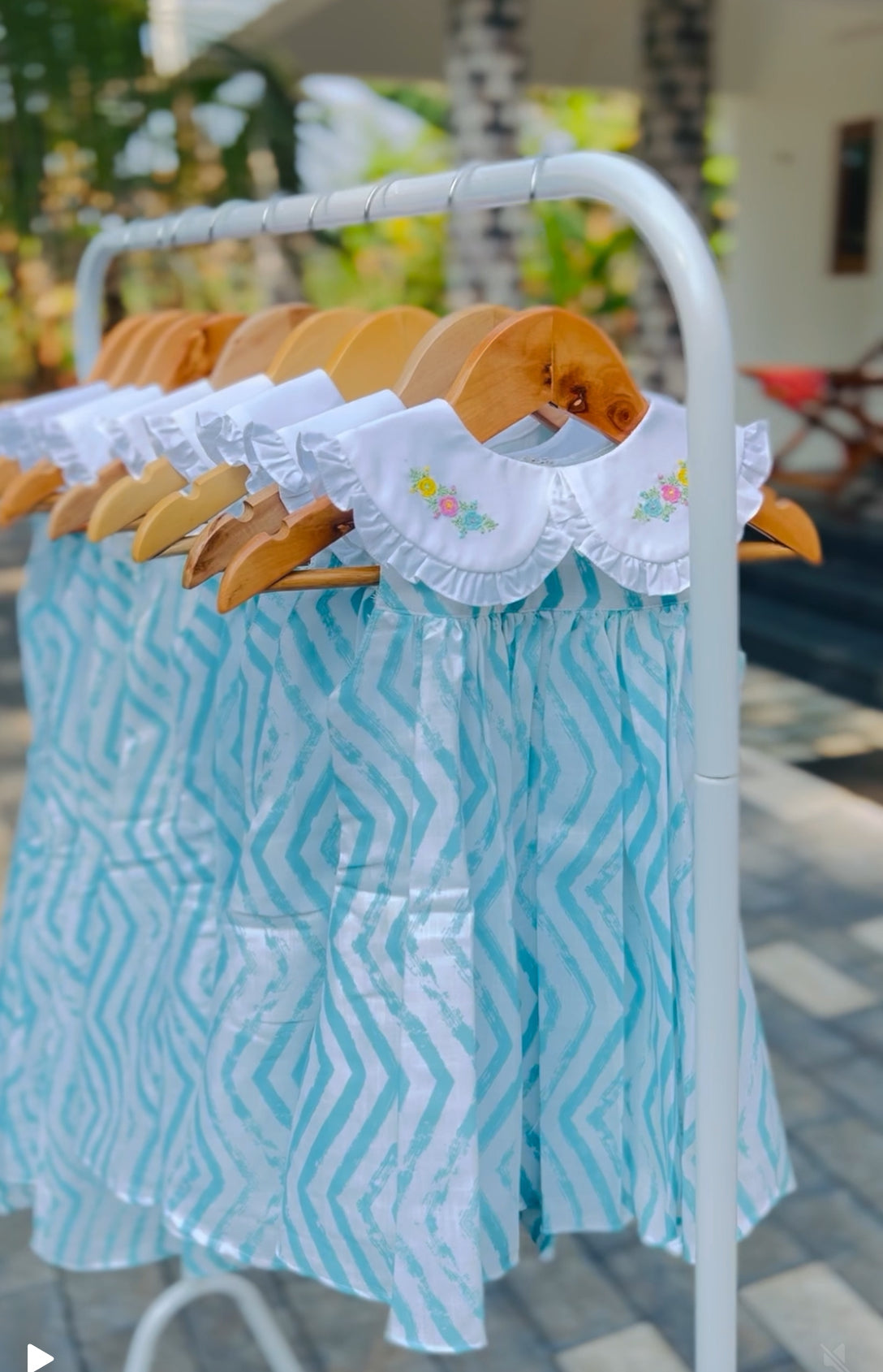 "Fresh as a summer breeze."💫☀️