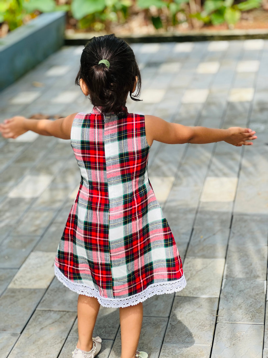 Twirling into the day in this cute check frock 🎄🎅🏻🎄🎅🏻