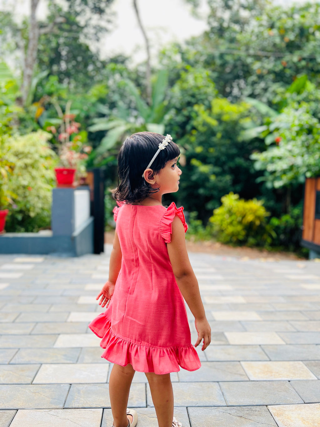 Semi linen ruffles frock 💫🤍💫🤍