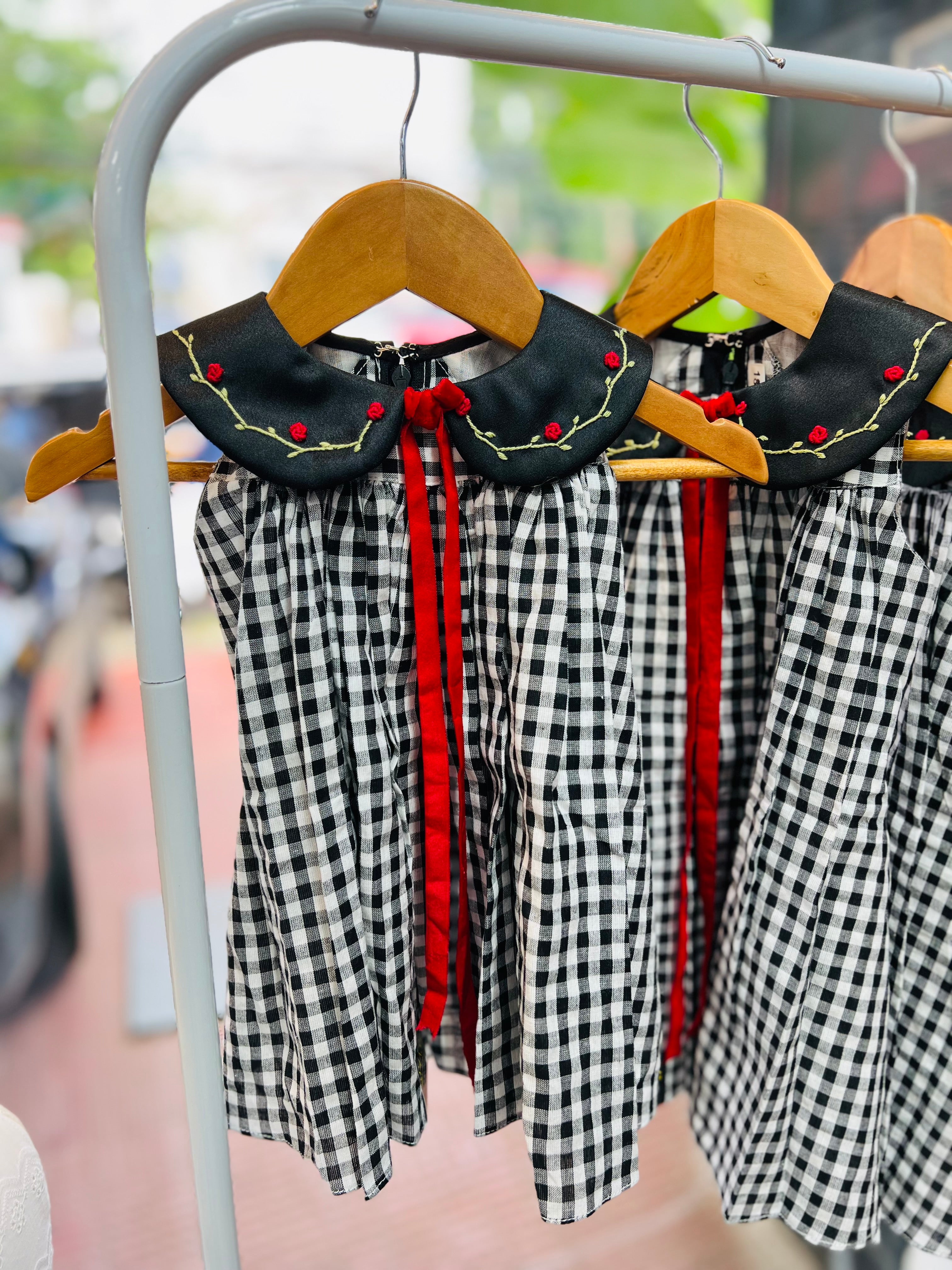 “Frock full of festive dreams 🎁 🎄