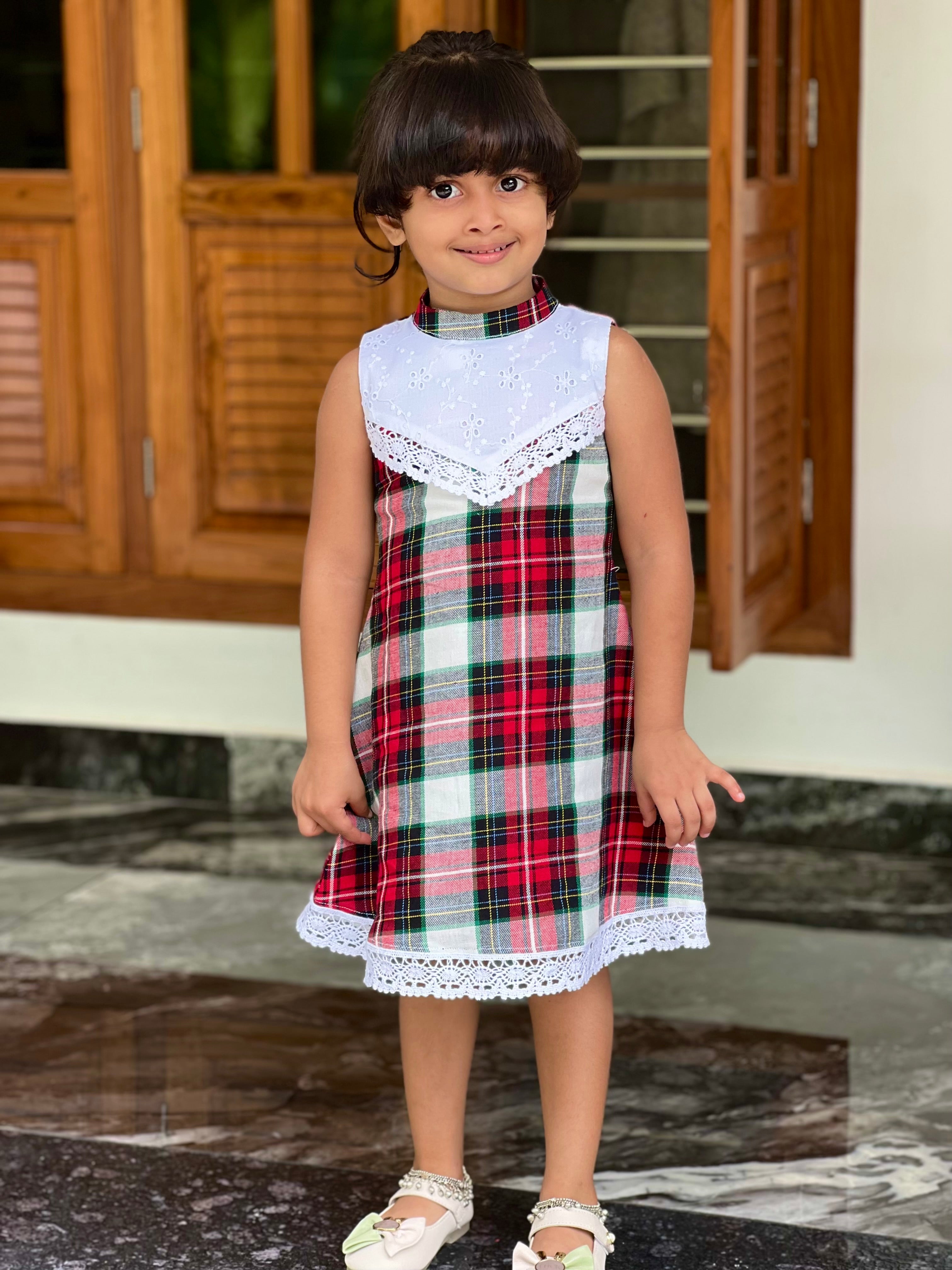 Twirling into the day in this cute check frock 🎄🎅🏻🎄🎅🏻